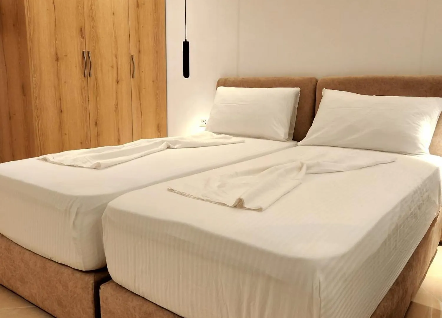 Luxury And Cozy Apartments 150 Meters From The Beach, 750 Meters From Lungo Mare Vlorë