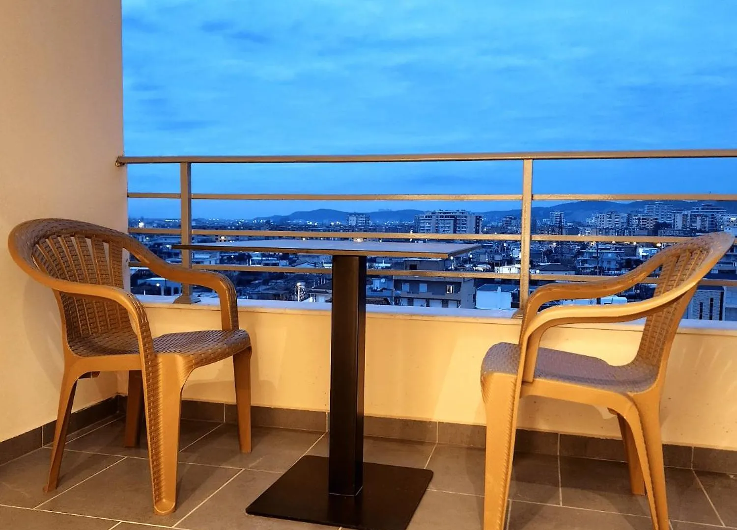 Luxury And Cozy Apartments 150 Meters From The Beach, 750 Meters From Lungo Mare Vlorë