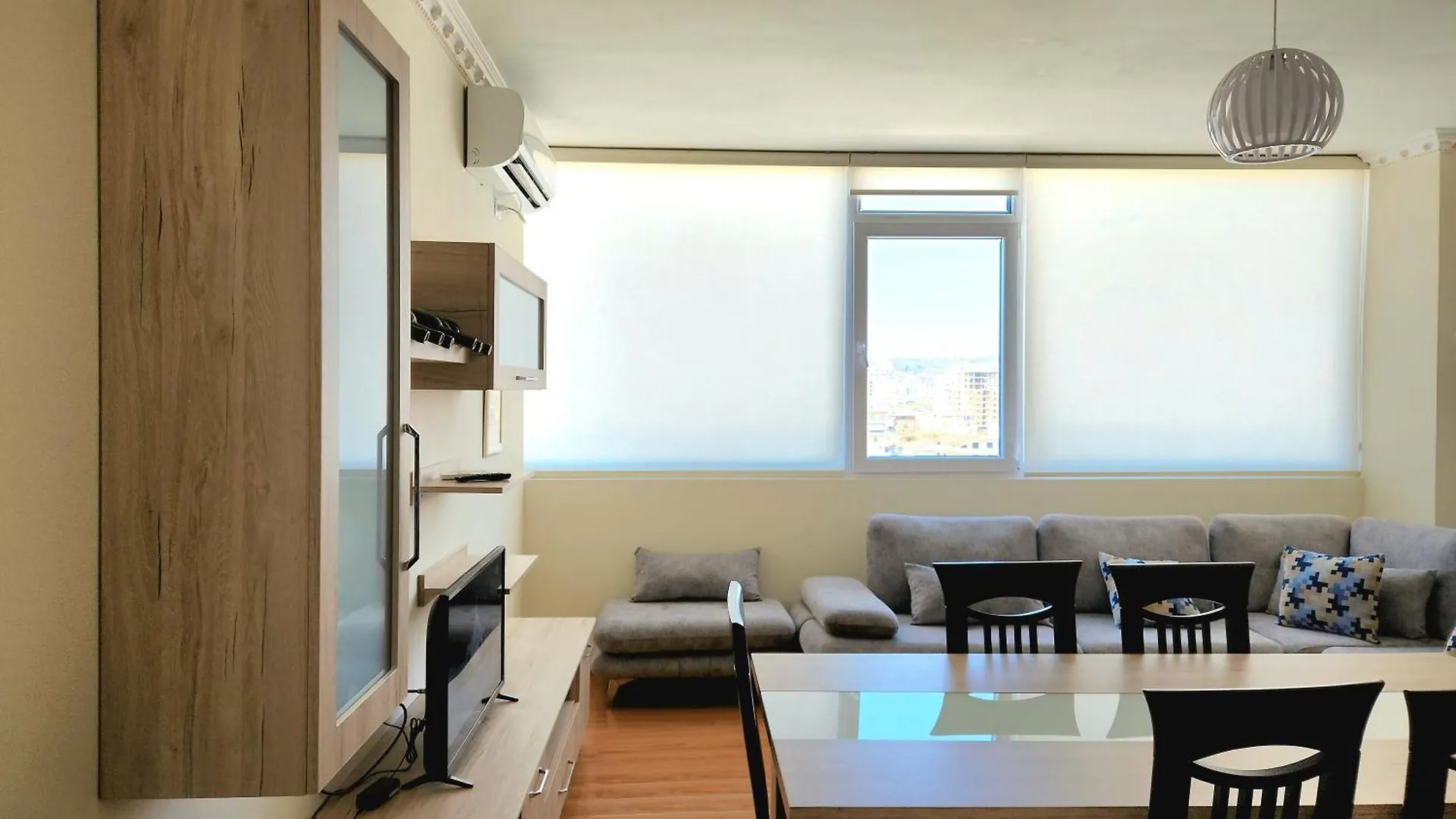 Luxury And Cozy Apartments 150 Meters From The Beach, 750 Meters From Lungo Mare Vlorë Albanien