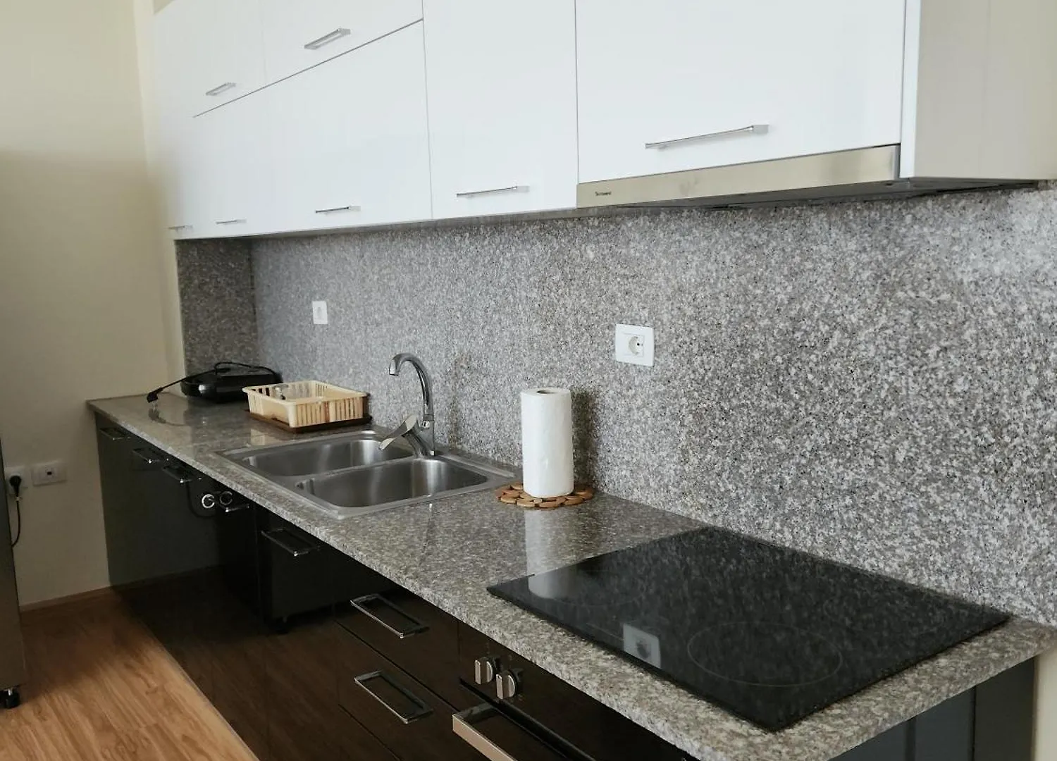 Luxury And Cozy Apartments 150 Meters From The Beach, 750 Meters From Lungo Mare Vlorë
